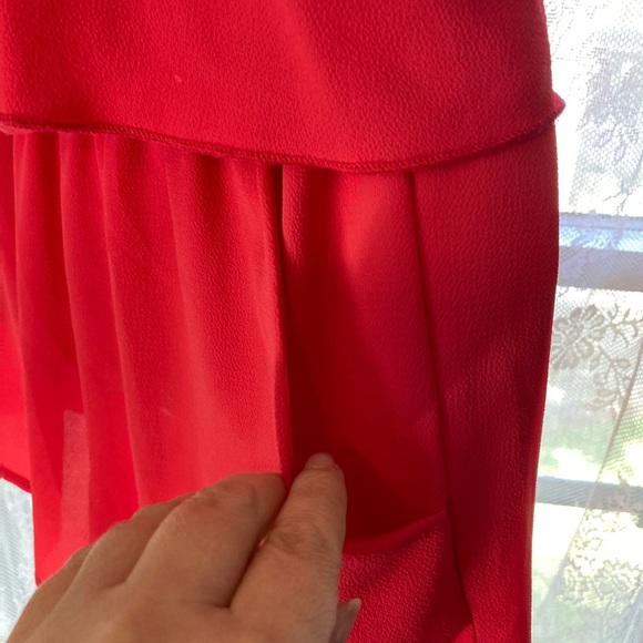 Red Sleeveless Halter Vibrant Romper with pockets Tyche Med Excel Cond! - Picture 3 of 4